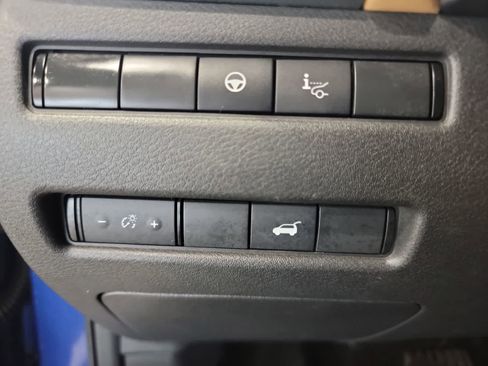 Used 2022 Nissan Rogue Platinum w/ Head-Up Display Package FWD image 19