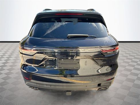 Used 2021 Porsche Cayenne S image 7