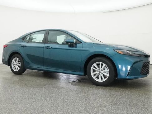 New 2026 Toyota Camry LE image 28