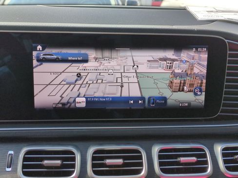 New 2025 Mercedes-Benz GLS 450 4MATIC image 11
