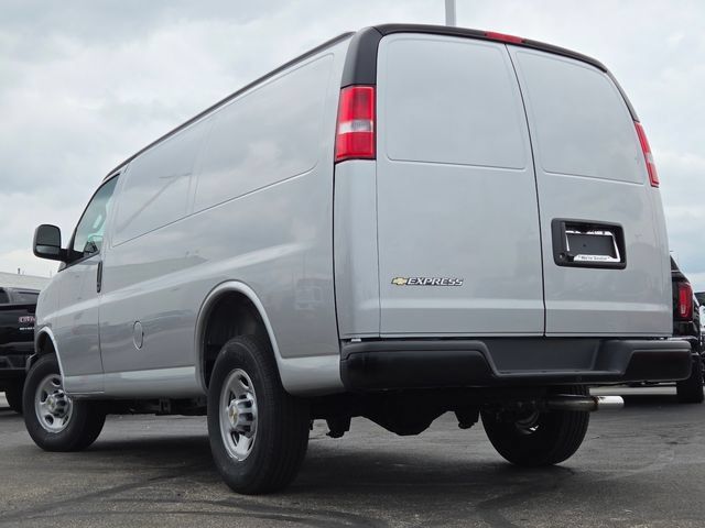 New 2026 Chevrolet Express 2500 w/ Driver Convenience Package RWD image 9