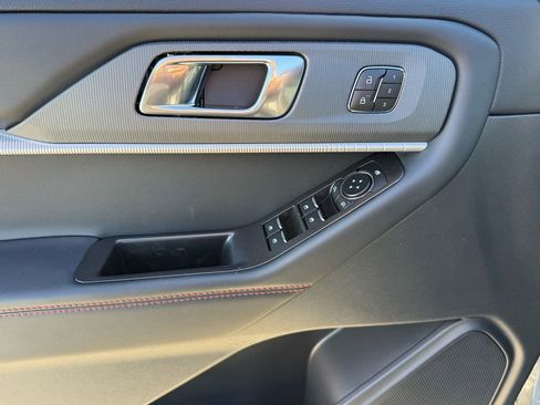 New 2026 Ford Explorer ST-Line w/ ST-Line Street Pack image 9