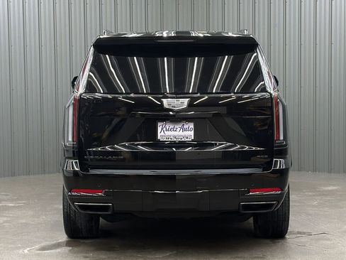 Used 2025 Cadillac Escalade Sport Platinum w/ LPO, ONYX Package image 4