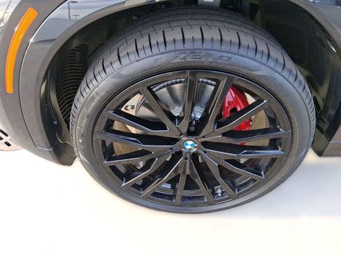 New 2026 BMW X6 xDrive40i w/ Executive Package image 11