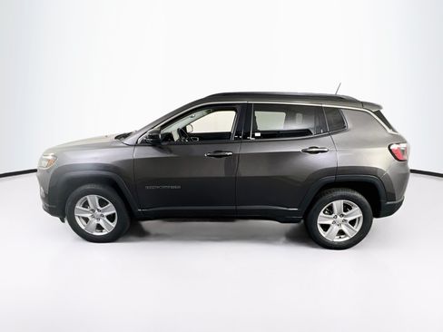 Used 2022 Jeep Compass Latitude w/ Convenience Group AWD/4WD image 8