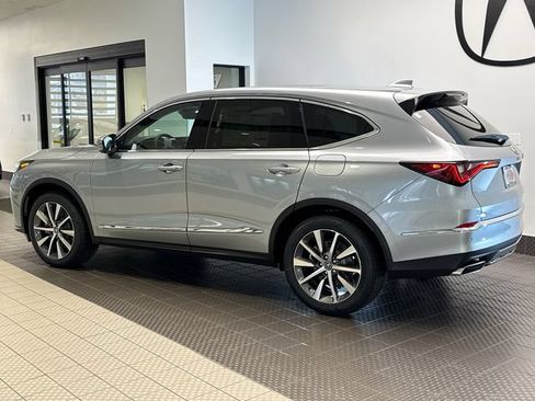Used 2026 Acura MDX SH-AWD w/ Technology Package image 4
