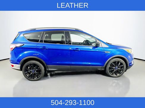 Used 2018 Ford Escape SE w/ SE Sport Appearance Package image 4