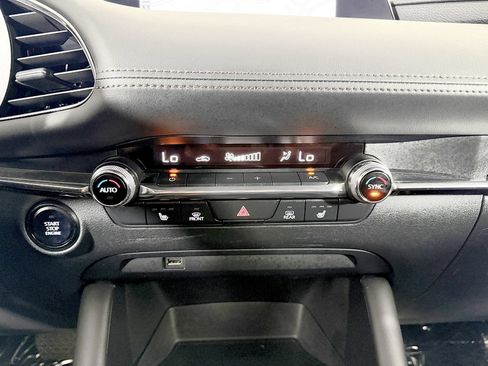 Used 2021 MAZDA MAZDA3 s FWD image 58