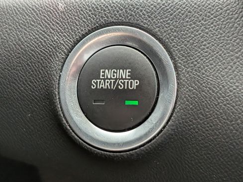 Used 2024 GMC Terrain SLE AWD/4WD image 25
