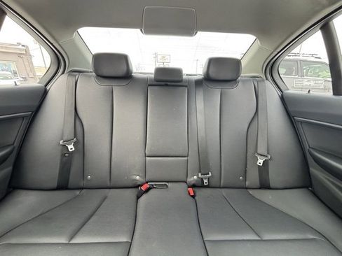 Used 2014 BMW 320i xDrive Sedan image 17