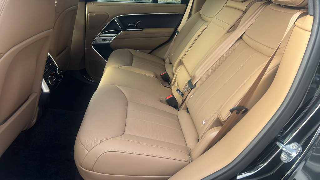 New 2026 Land Rover Range Rover SE AWD/4WD image 14