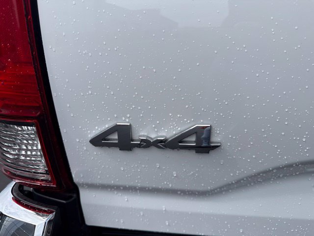 Certified 2020 Toyota Tacoma SR5 AWD/4WD image 11