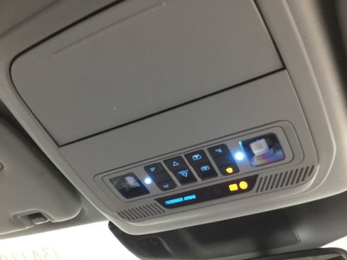 Used 2023 Ford Explorer XLT w/ Equipment Group 202A image 33