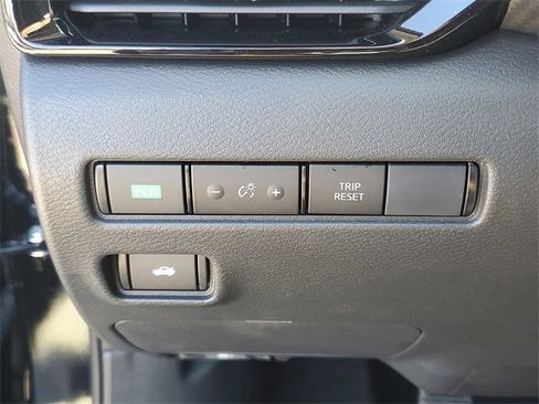 New 2025 Nissan Sentra SR w/ Trunk Package image 11