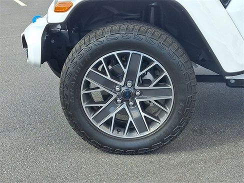 Used 2024 Jeep Wrangler High Altitude image 8