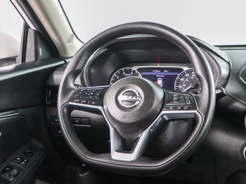 Used 2024 Nissan Sentra SV FWD image 12