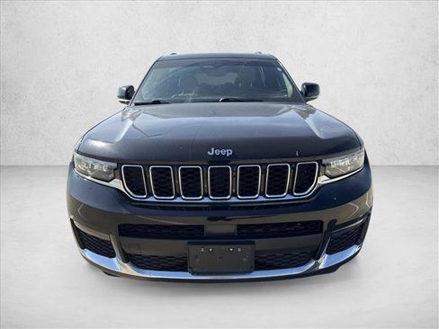 Used 2023 Jeep Grand Cherokee L Limited AWD/4WD image 2