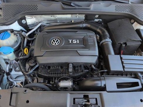 Used 2017 Volkswagen Beetle 1.8T S FWD image 20
