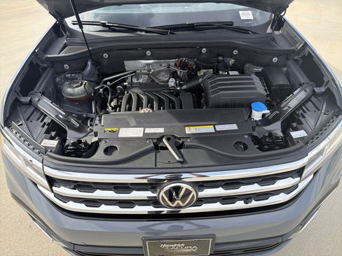 Used 2021 Volkswagen Atlas Cross Sport SEL R-Line w/ Cross Sport MDO Package AWD/4WD image 33