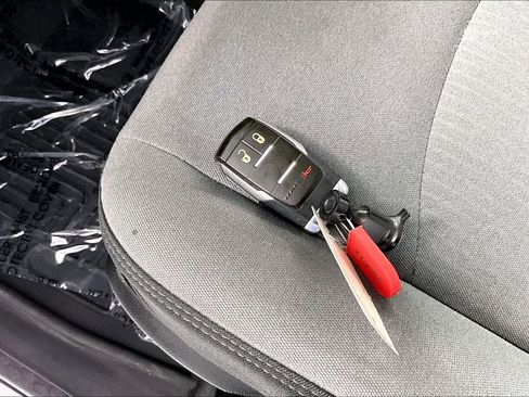 Used 2020 RAM 3500 Big Horn image 10