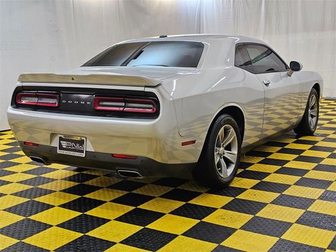 Used 2020 Dodge Challenger SXT w/ Driver Convenience Group image 3