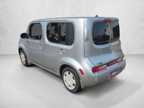 Used 2009 Nissan Cube 1.8 S w/ Interior Designer Pkg FWD image 8