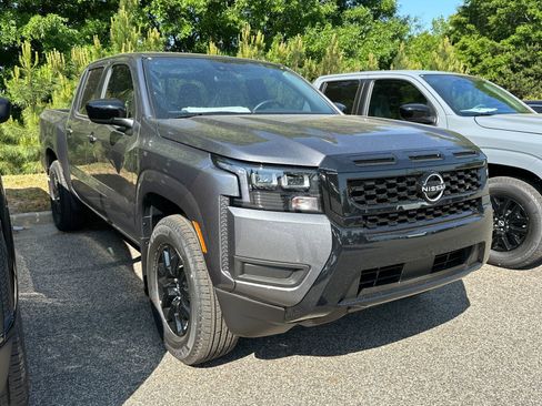 New 2026 Nissan Frontier SV w/ Tow Package RWD image 3