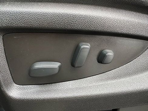 Used 2019 Chevrolet Tahoe Premier image 18