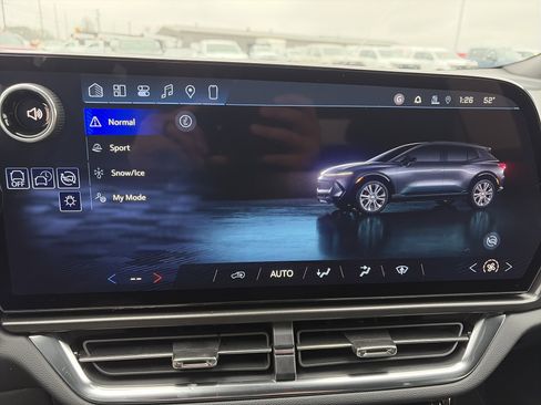 New 2026 Chevrolet Equinox EV LT image 21