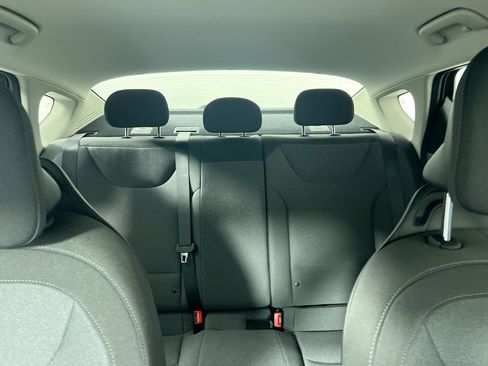 New 2025 Kia K4 LXS image 33