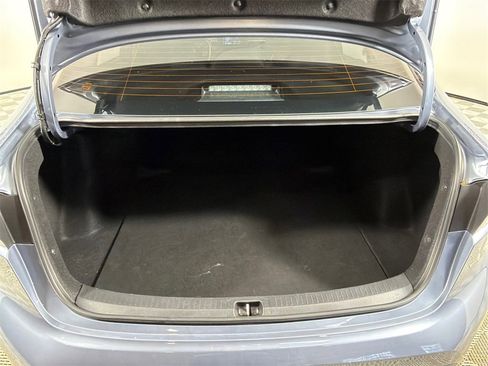 Used 2025 Toyota Corolla LE image 18