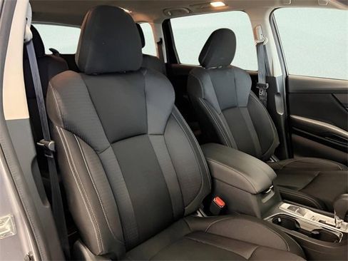 Used 2024 Subaru Ascent Premium w/ Convenience Package image 18