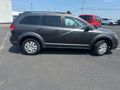 Used 2018 Dodge Journey SE w/ Connectivity Group image 8