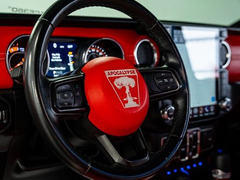 Used 2021 Jeep Gladiator Sport image 36