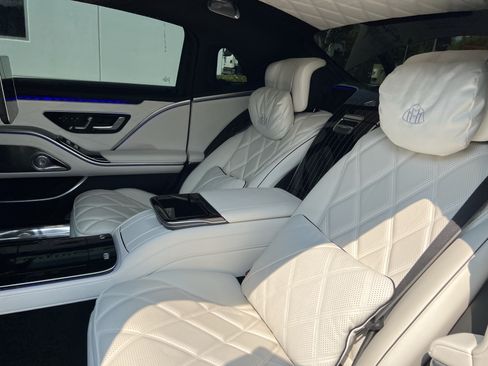 Certified 2023 Mercedes-Benz Maybach S 680 4MATIC image 32