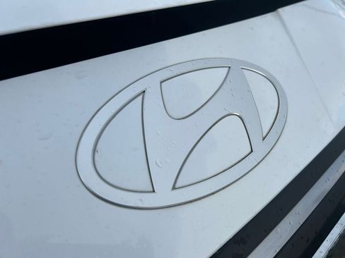 Certified 2025 Hyundai Elantra SE image 31