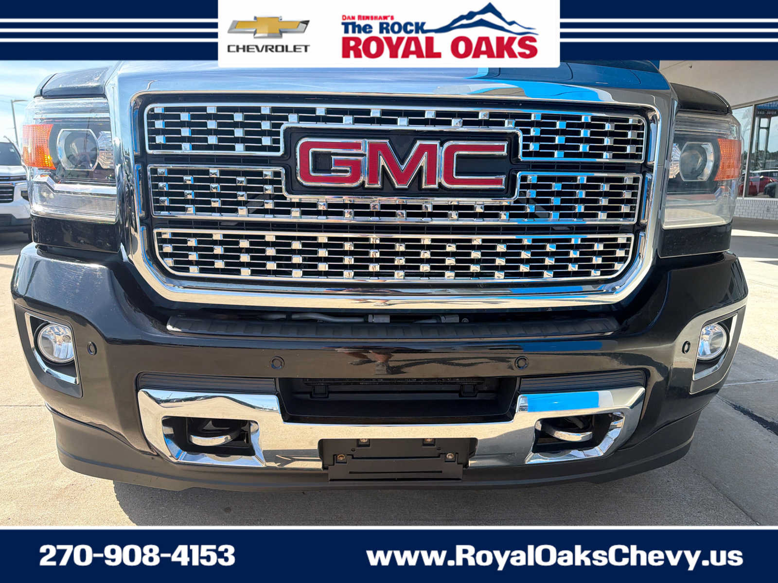 Used 2018 GMC Sierra 2500 Denali w/ Duramax Plus Package AWD/4WD image 10