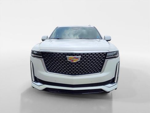 Used 2023 Cadillac Escalade ESV Premium Luxury w/ Performance Package AWD/4WD image 8