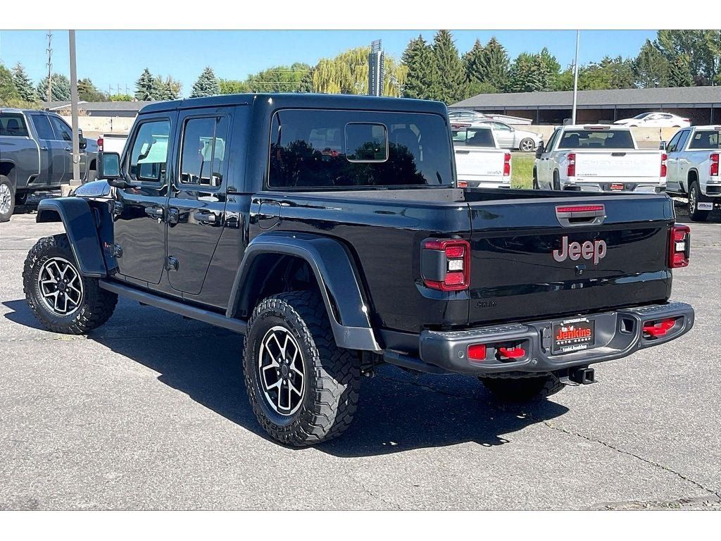 Used 2024 Jeep Gladiator Rubicon AWD/4WD image 13