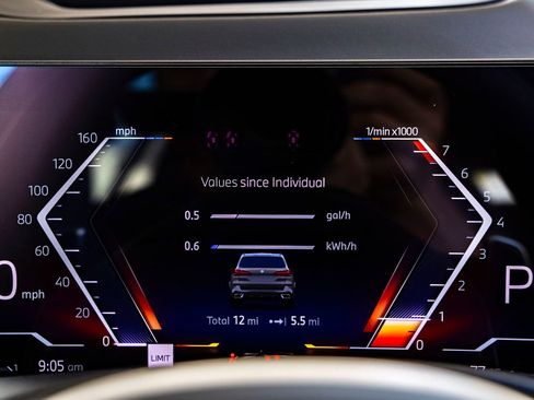 New 2026 BMW X5 xDrive50e image 11