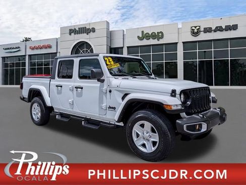 Used 2023 Jeep Gladiator Sport AWD/4WD image 1