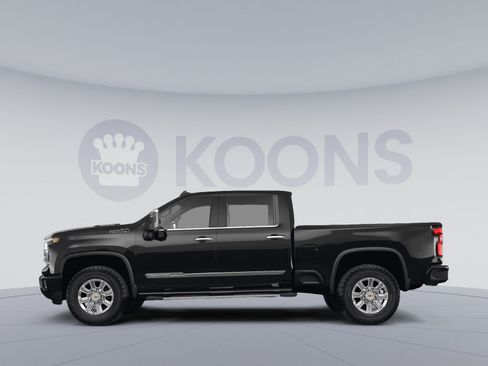 Used 2025 Chevrolet Silverado 2500 High Country w/ High Country Premium Package AWD/4WD image 2