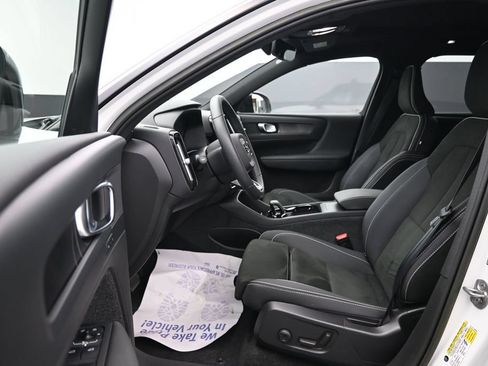 Certified 2023 Volvo XC40 Recharge Plus AWD/4WD image 11