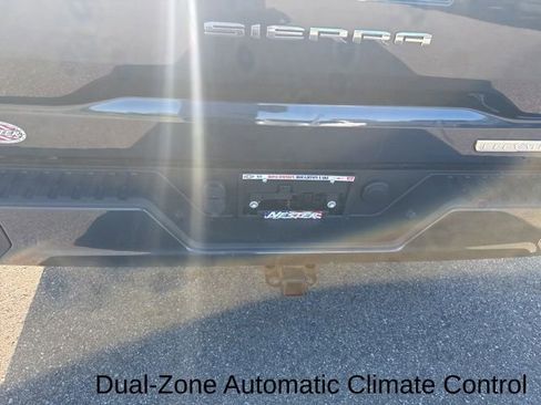 Used 2020 GMC Sierra 1500 Elevation w/ Elevation Convenience Package AWD/4WD image 21