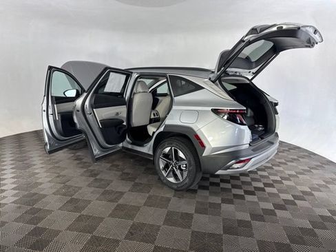 Used 2025 Hyundai Tucson SEL AWD/4WD image 21