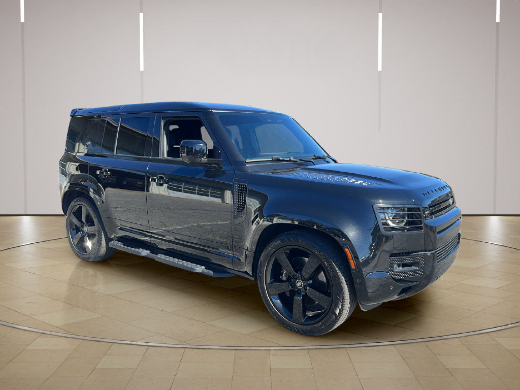 Used 2023 Land Rover Defender 110 V8 AWD/4WD image 9