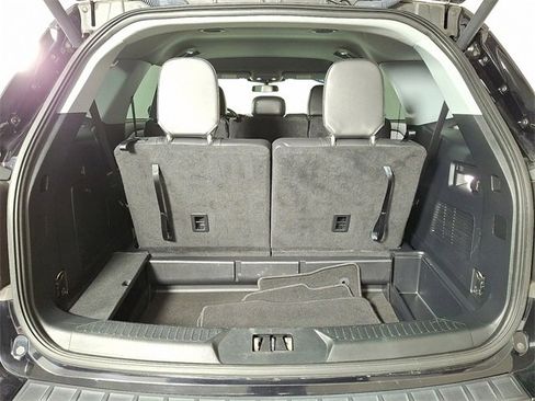 Used 2023 Ford Explorer XLT w/ Equipment Group 202A image 29