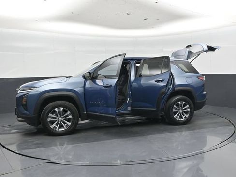 Used 2026 Chevrolet Equinox LT FWD image 52