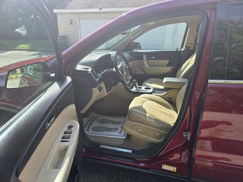 Used 2011 GMC Acadia SLT image 10