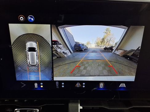 New 2026 Chevrolet Equinox ACTIV w/ Convenience Package III image 13